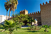 Rabat - Mura andaluse, Bab el Had la porta del mercato della domenica.